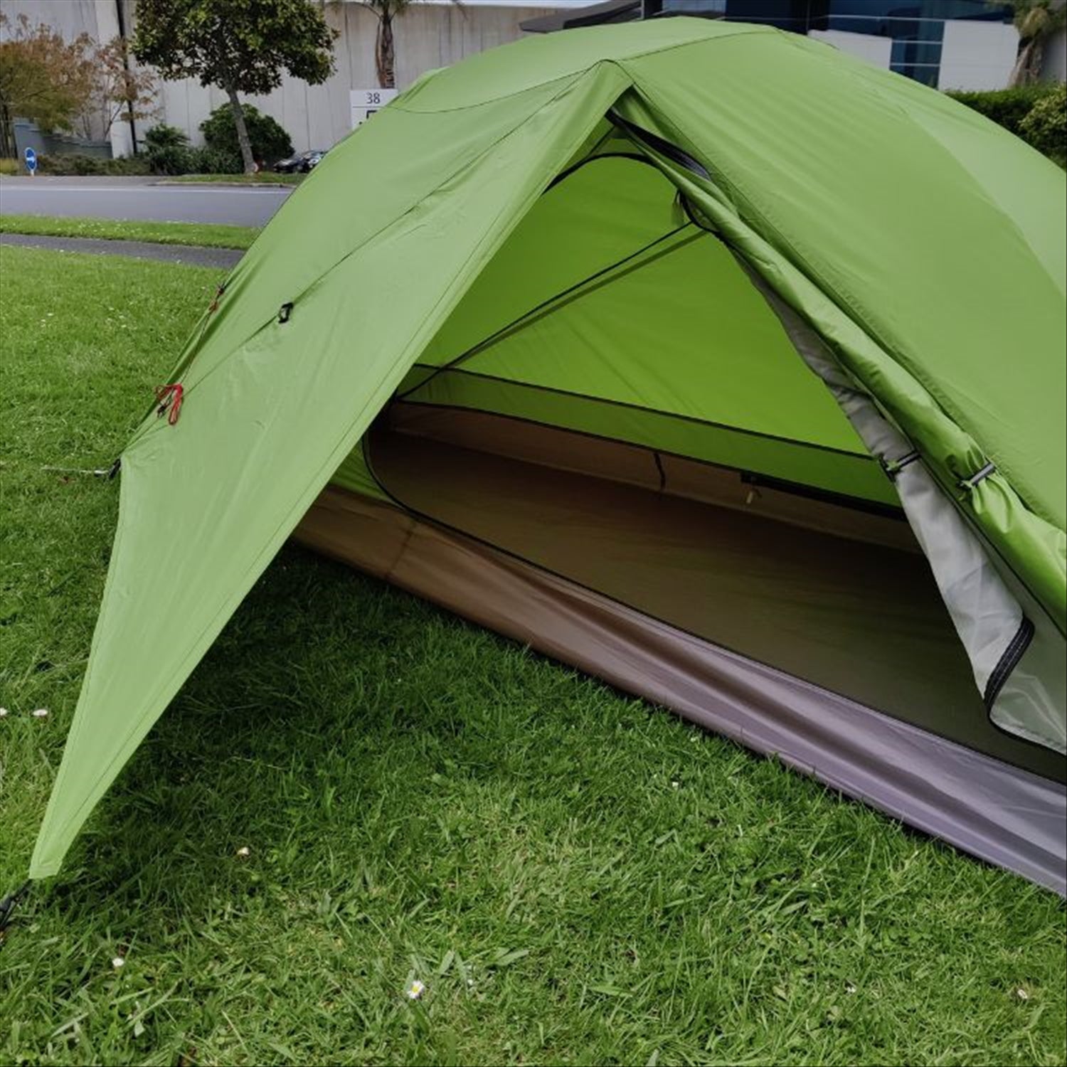 1 man outlet lightweight tent